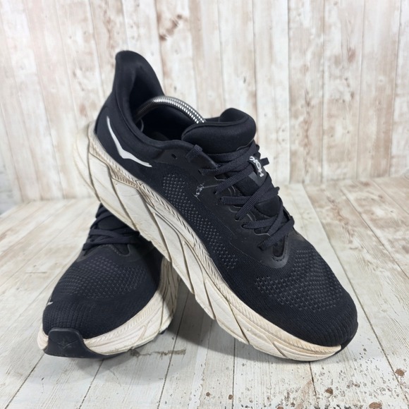 Hoka‎ One One Arahi 7 Men\'s Running Shoes Black White Size 11 D 1147850 main image 5